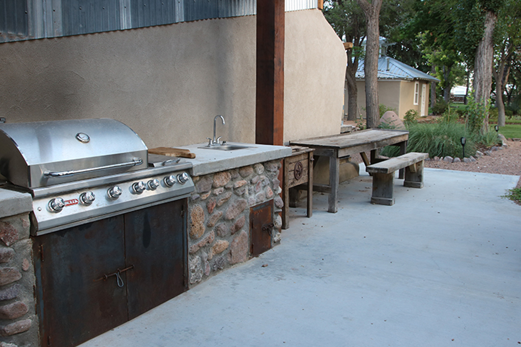 Outdoor-Kitchen-Stay-At-Fort-Davis-Cow-Camp Outdoor-Kitchen-Stay-At-Fort-Davis-Cow-Camp